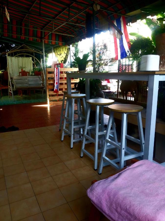 Srikrung Guesthouse Phra Nakhon Si Ayutthaya Dış mekan fotoğraf