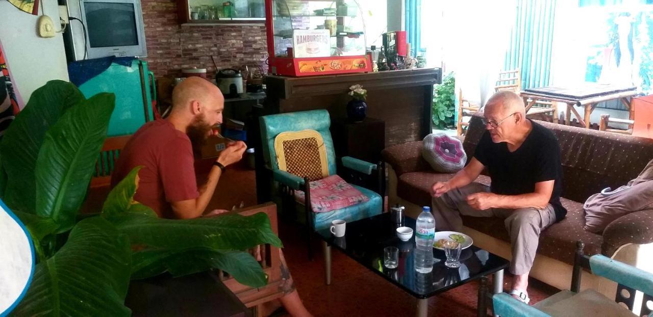 Srikrung Guesthouse Phra Nakhon Si Ayutthaya Dış mekan fotoğraf