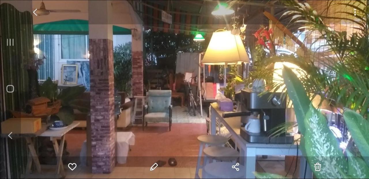 Srikrung Guesthouse Phra Nakhon Si Ayutthaya Dış mekan fotoğraf
