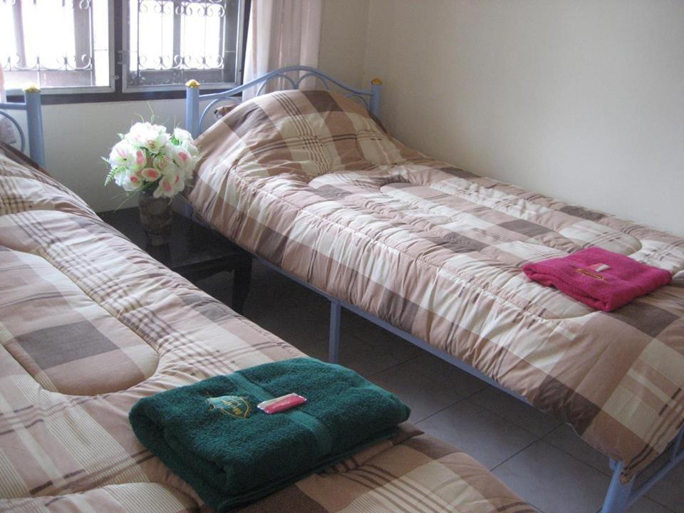 Srikrung Guesthouse Phra Nakhon Si Ayutthaya Oda fotoğraf