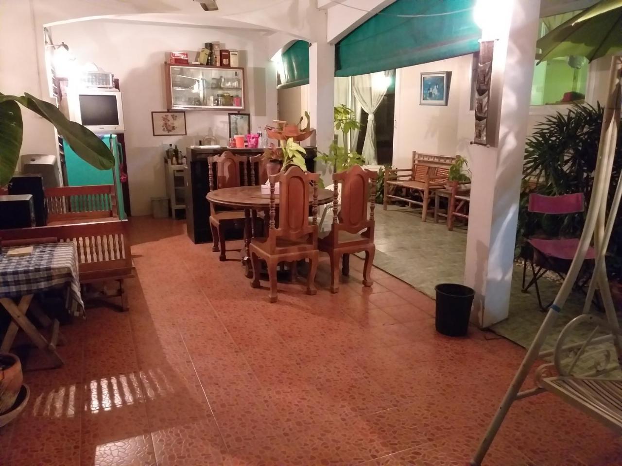 Srikrung Guesthouse Phra Nakhon Si Ayutthaya Dış mekan fotoğraf