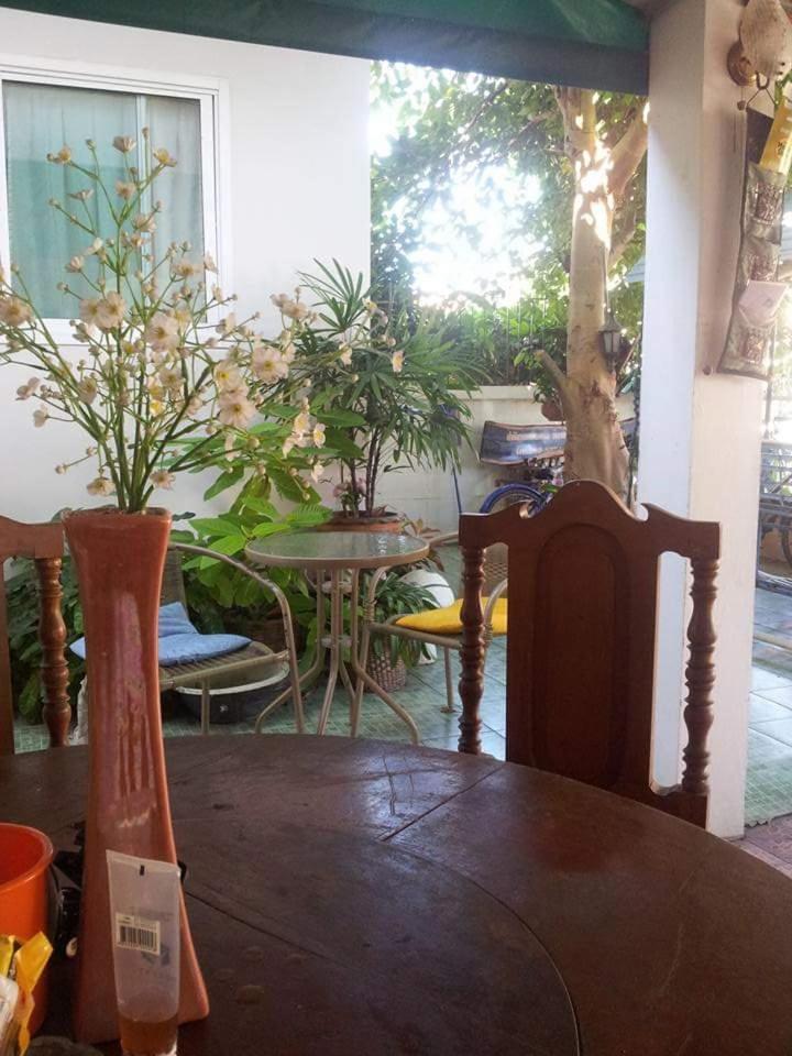 Srikrung Guesthouse Phra Nakhon Si Ayutthaya Dış mekan fotoğraf