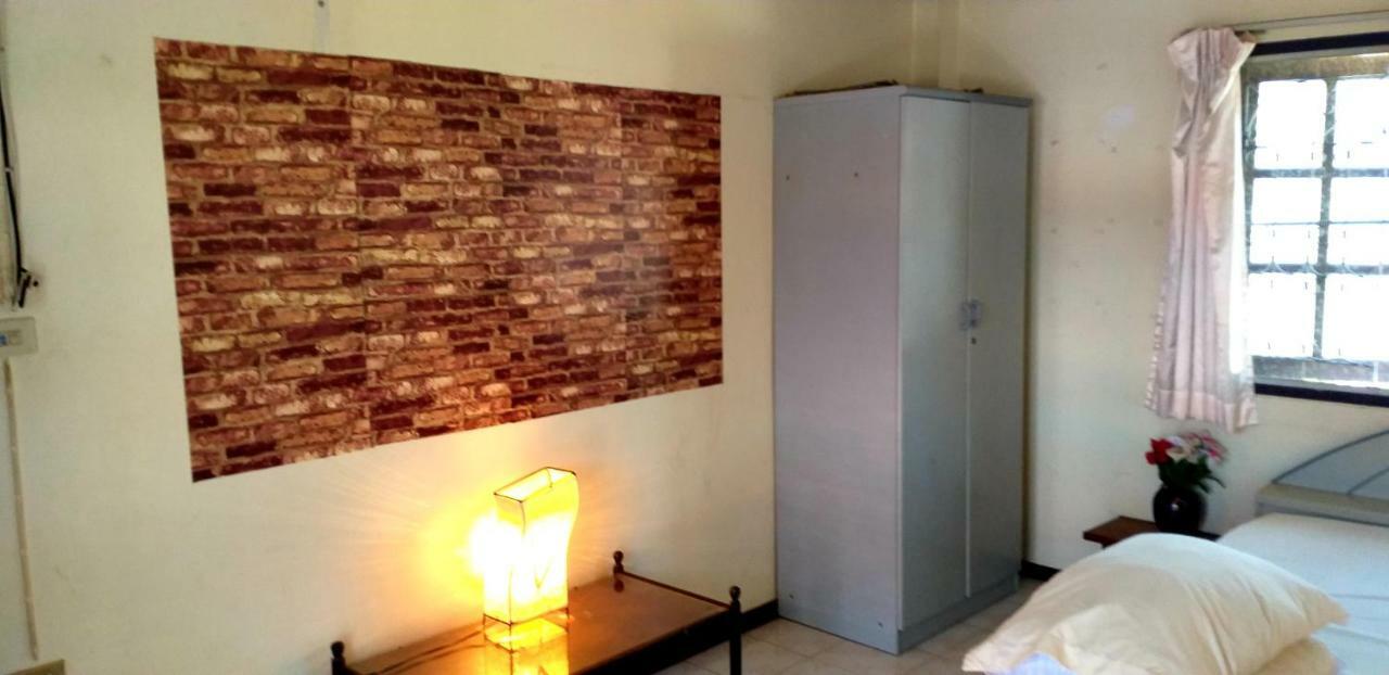 Srikrung Guesthouse Phra Nakhon Si Ayutthaya Dış mekan fotoğraf